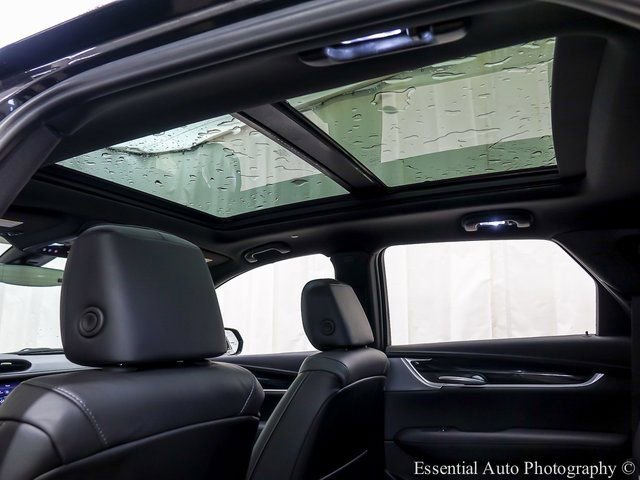 Certified 2025 Cadillac XT5 Premium Luxury image 12