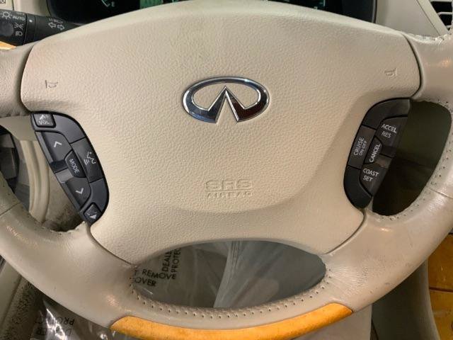 Used 2004 INFINITI Q45 Luxury RWD image 23