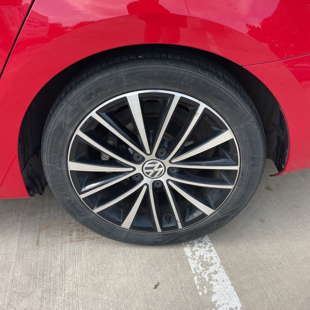 Used 2015 Volkswagen Jetta Sport image 6