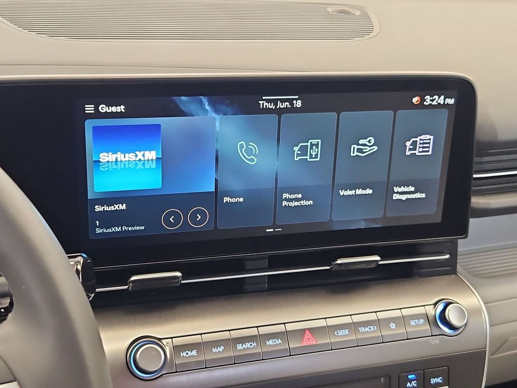 Certified 2025 Hyundai Kona SEL AWD/4WD image 18