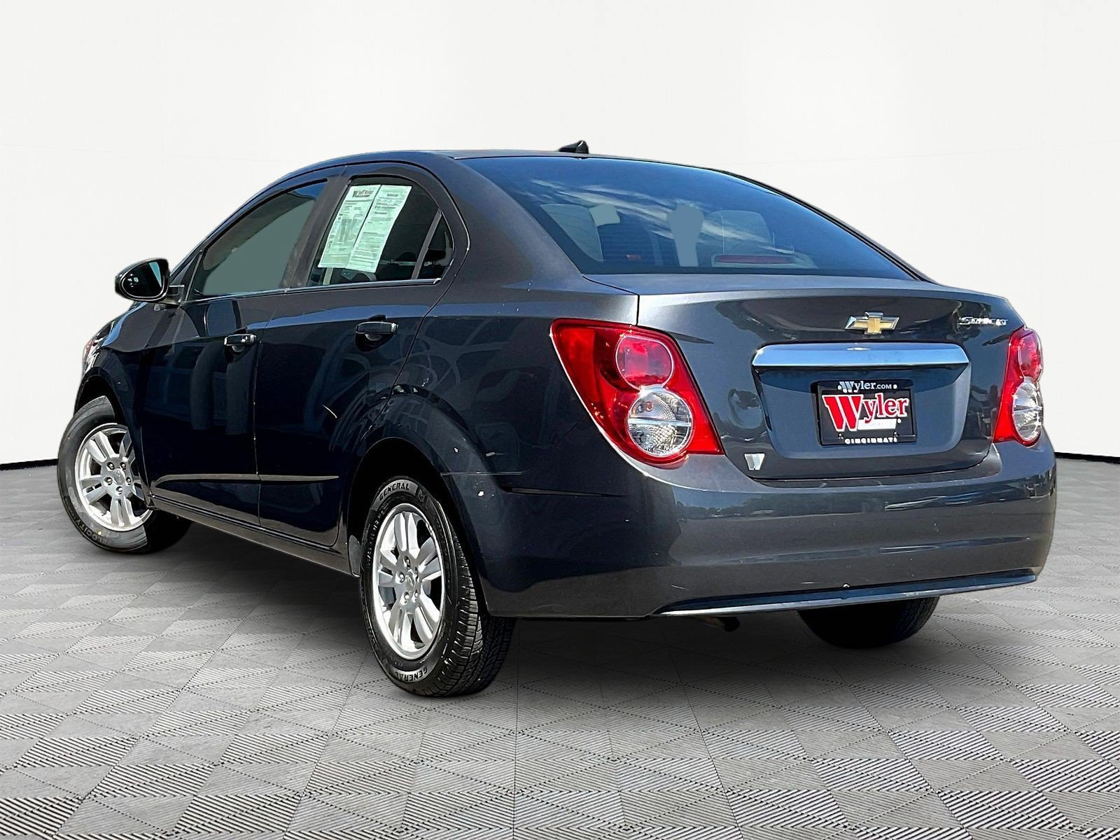 Used 2013 Chevrolet Sonic LT FWD image 4