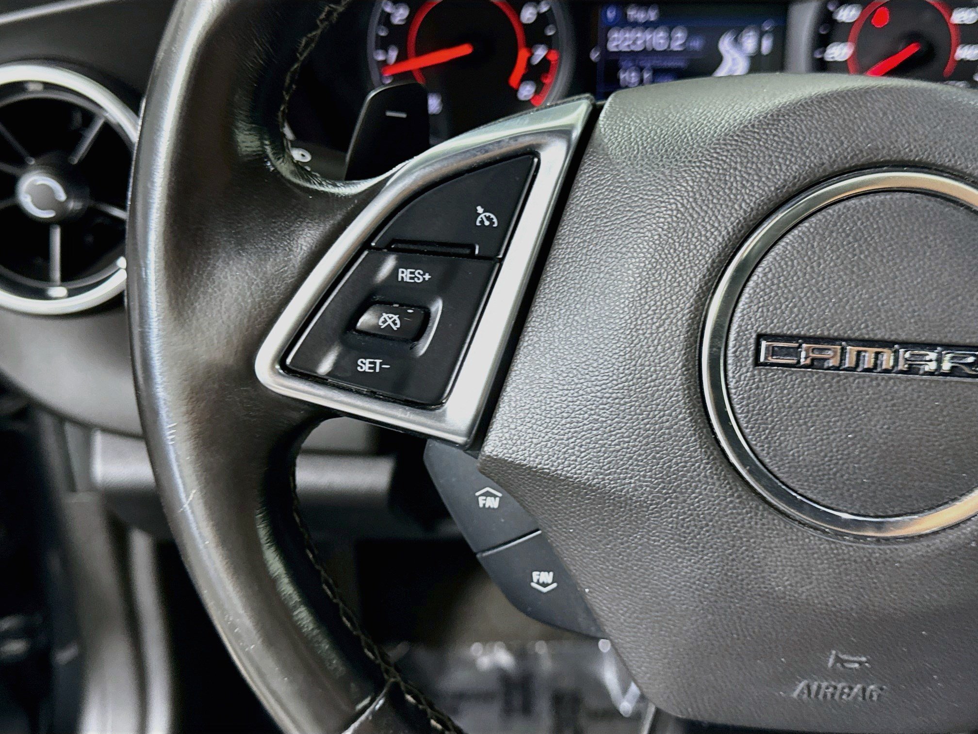 Used 2020 Chevrolet Camaro LT RWD image 14