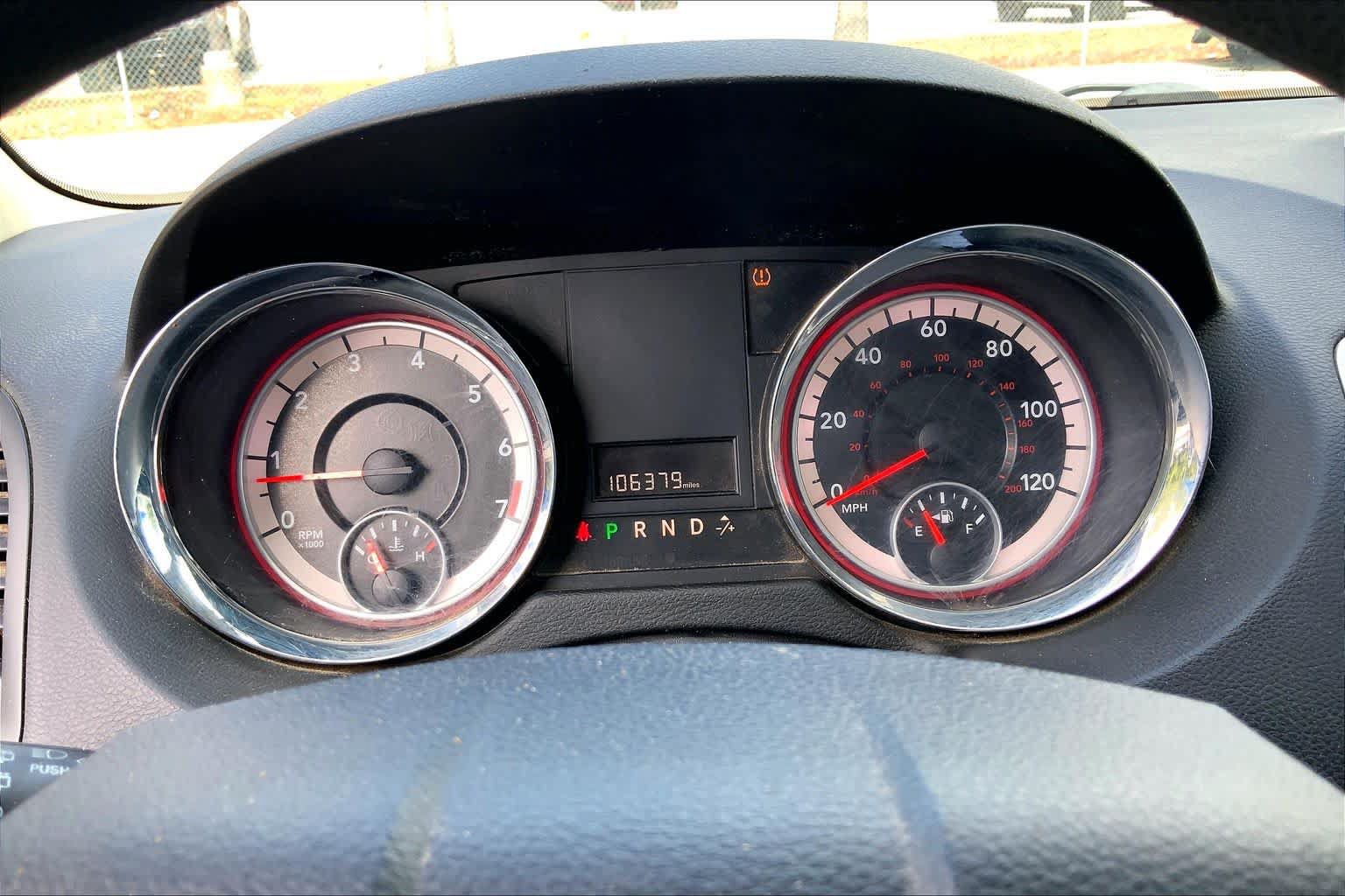 Used 2013 Dodge Grand Caravan SXT FWD image 26