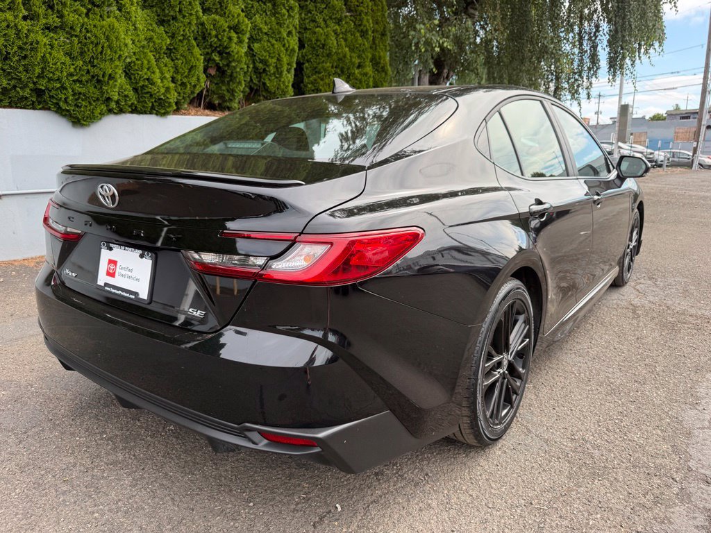 Used 2025 Toyota Camry SE FWD image 9