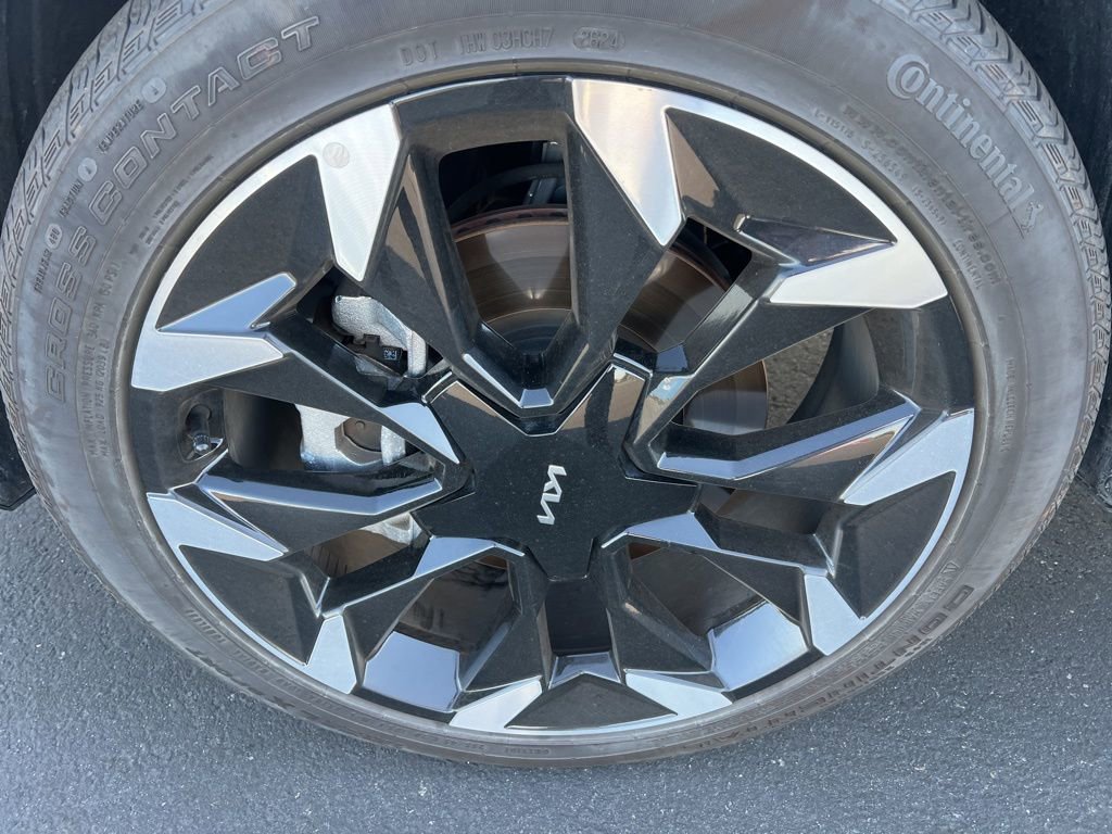 Used 2025 Kia Sorento EX w/ Panoramic Sunroof Package image 9