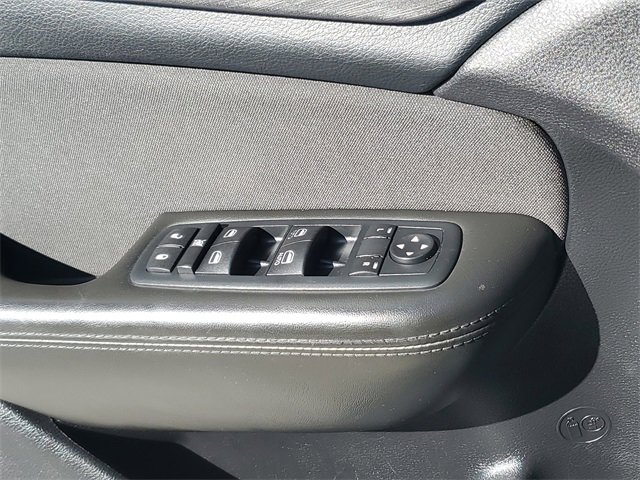 Used 2016 Chrysler 200 Limited w/ Convenience Group image 23