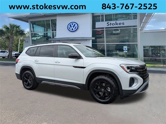 New 2026 Volkswagen Atlas Peak Edition image 1