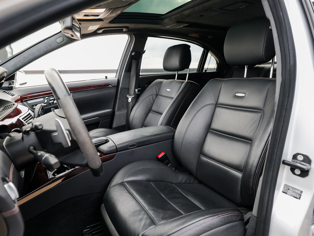 Used 2012 Mercedes-Benz S 63 AMG image 5