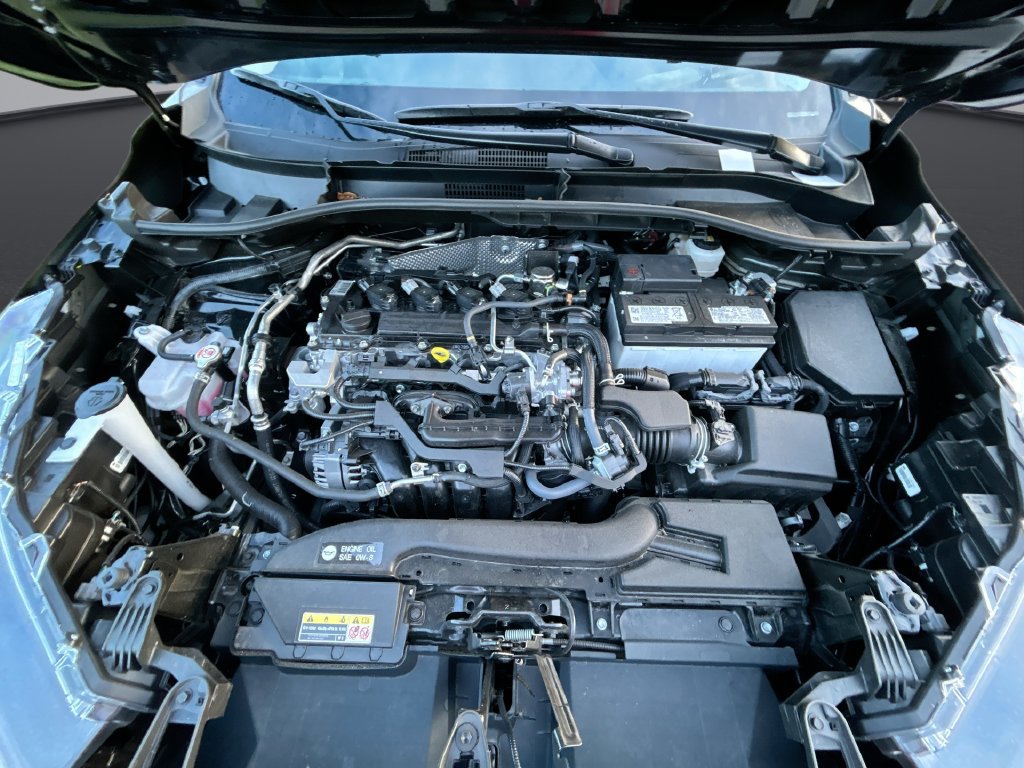 Used 2025 Toyota Corolla Cross LE FWD image 32