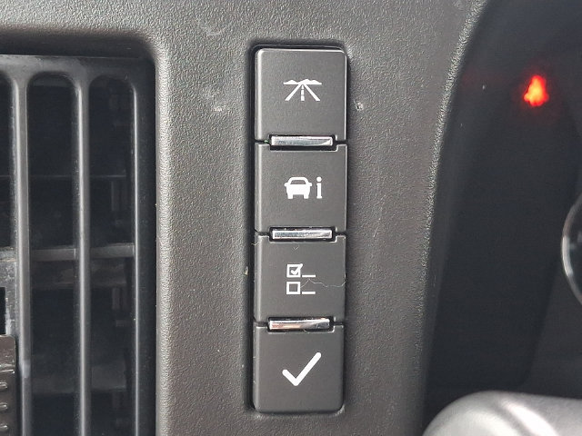 Used 2025 Chevrolet Express 2500 w/ Driver Convenience Package RWD image 22