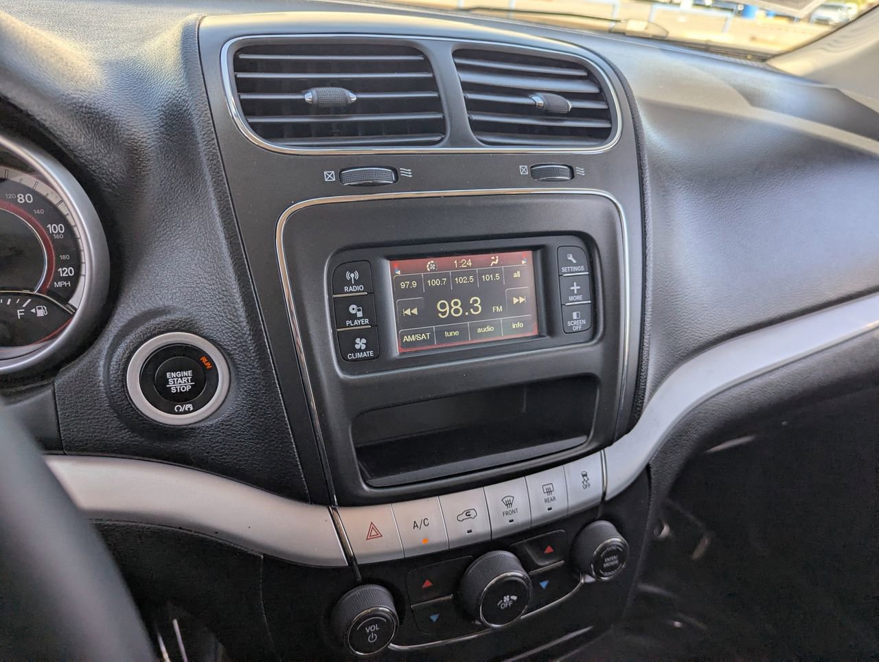 Used 2020 Dodge Journey SE w/ SE Popular Equipment Group image 23