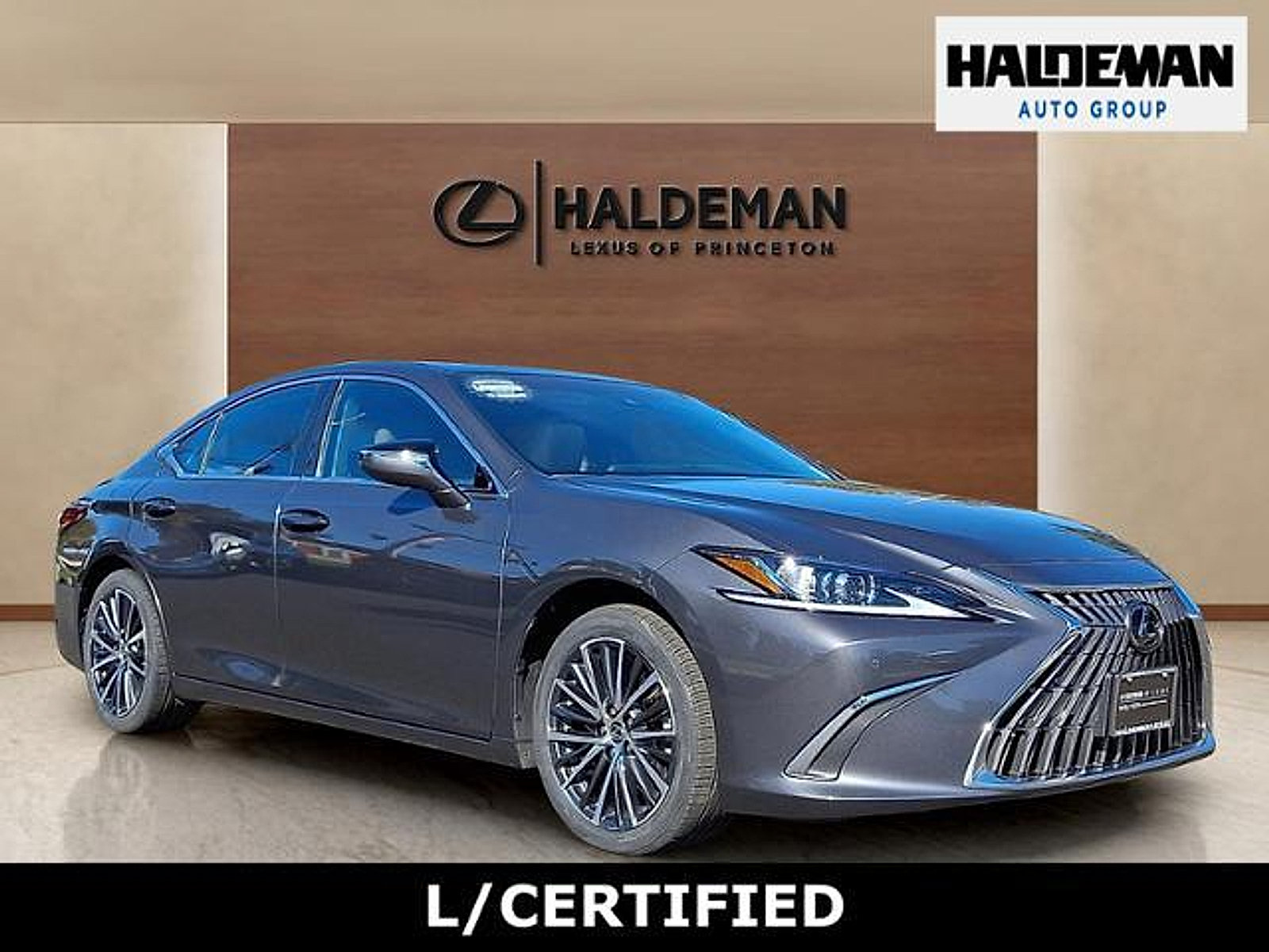 Used 2023 Lexus ES 350 w/ Premium Package FWD image 1