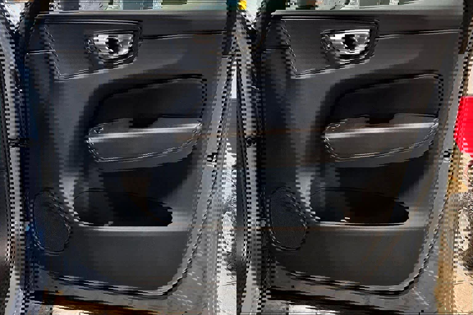 Used 2023 Volvo XC60 B5 Plus w/ Climate Package image 22