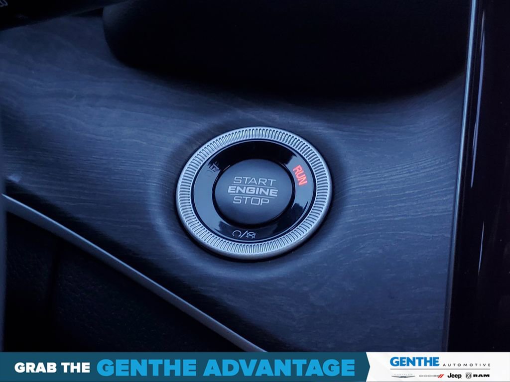 Certified 2024 Jeep Grand Cherokee Limited image 18