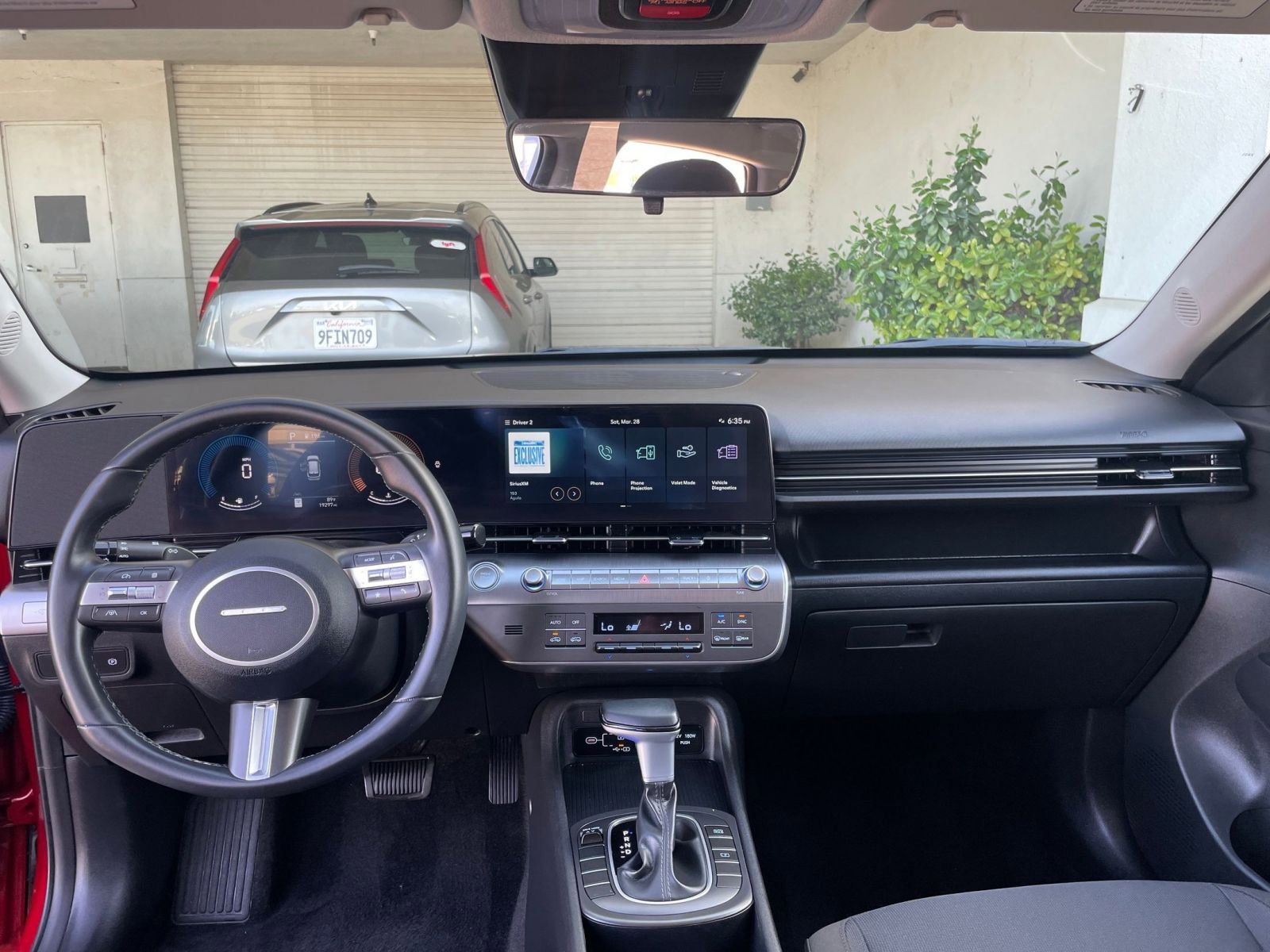 Used 2025 Hyundai Kona SEL FWD image 34