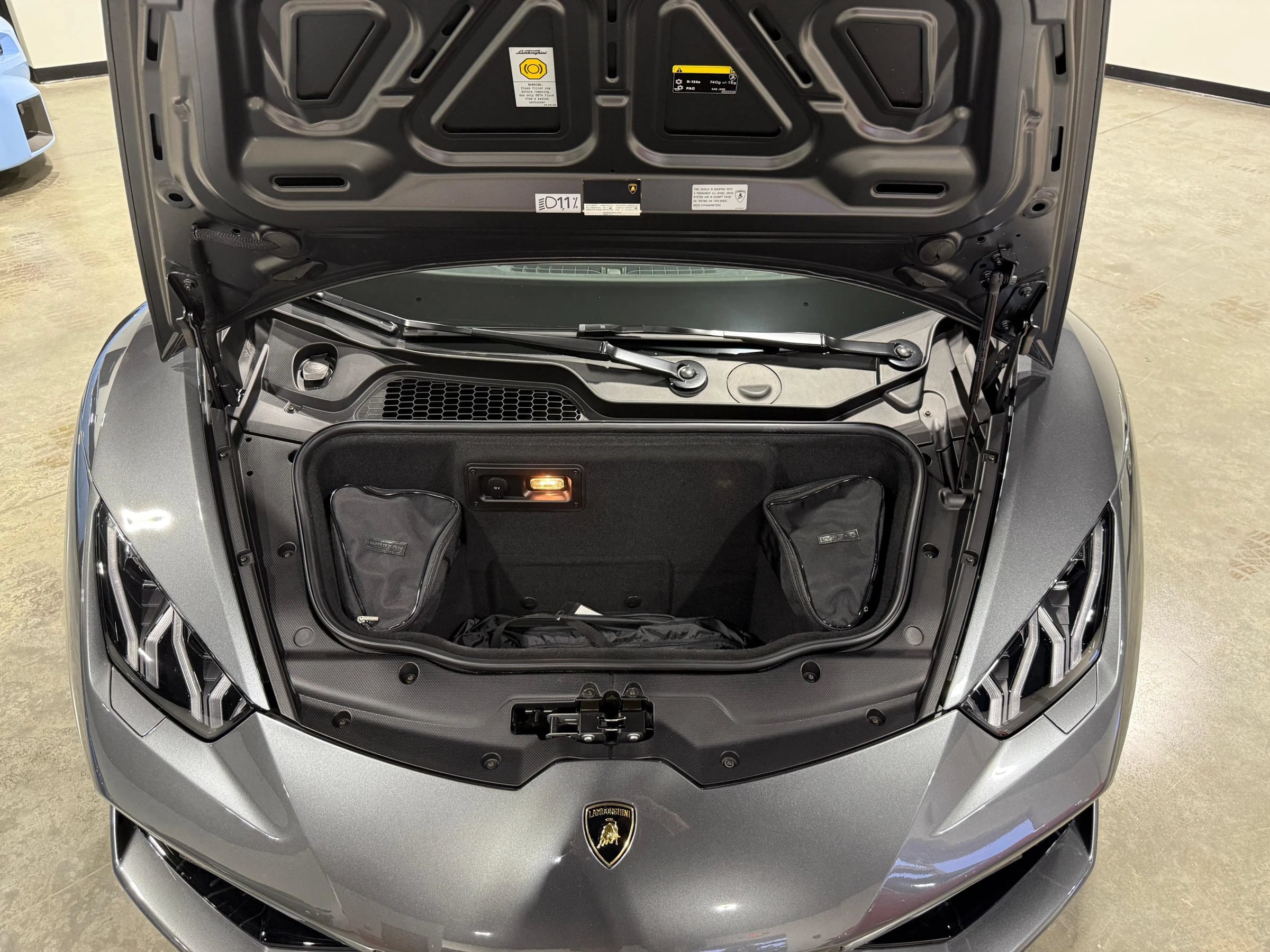 Used 2016 Lamborghini Huracan LP 610-4 AWD/4WD image 49