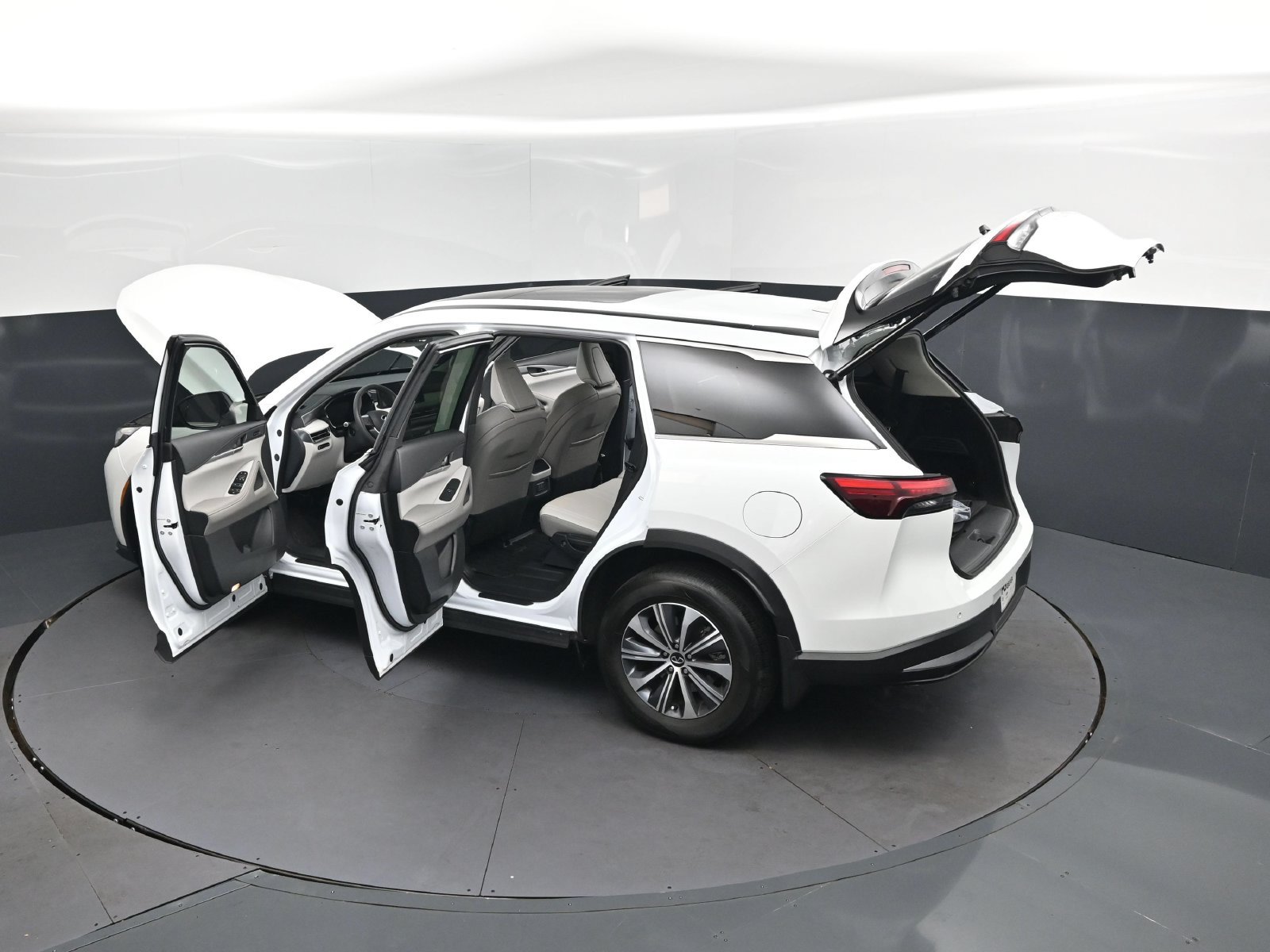 Used 2026 INFINITI QX60 Pure w/ Cargo Package FWD image 48