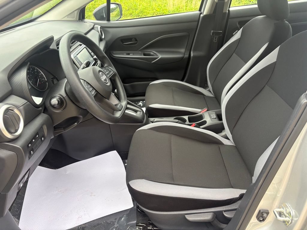 Used 2025 Nissan Versa S w/ Trunk Package FWD image 4
