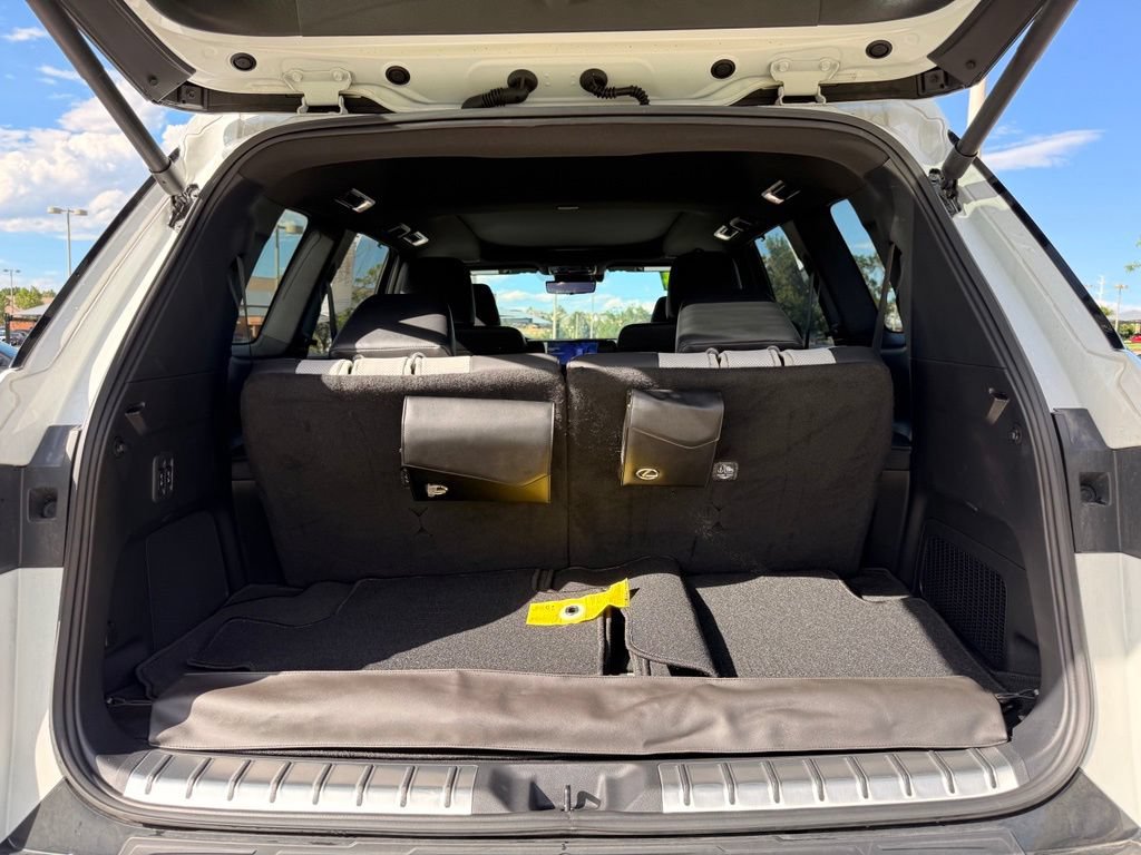 Used 2024 Lexus TX 500h AWD image 27