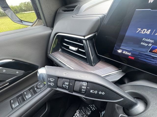 Used 2025 Chevrolet Tahoe LS RWD image 22
