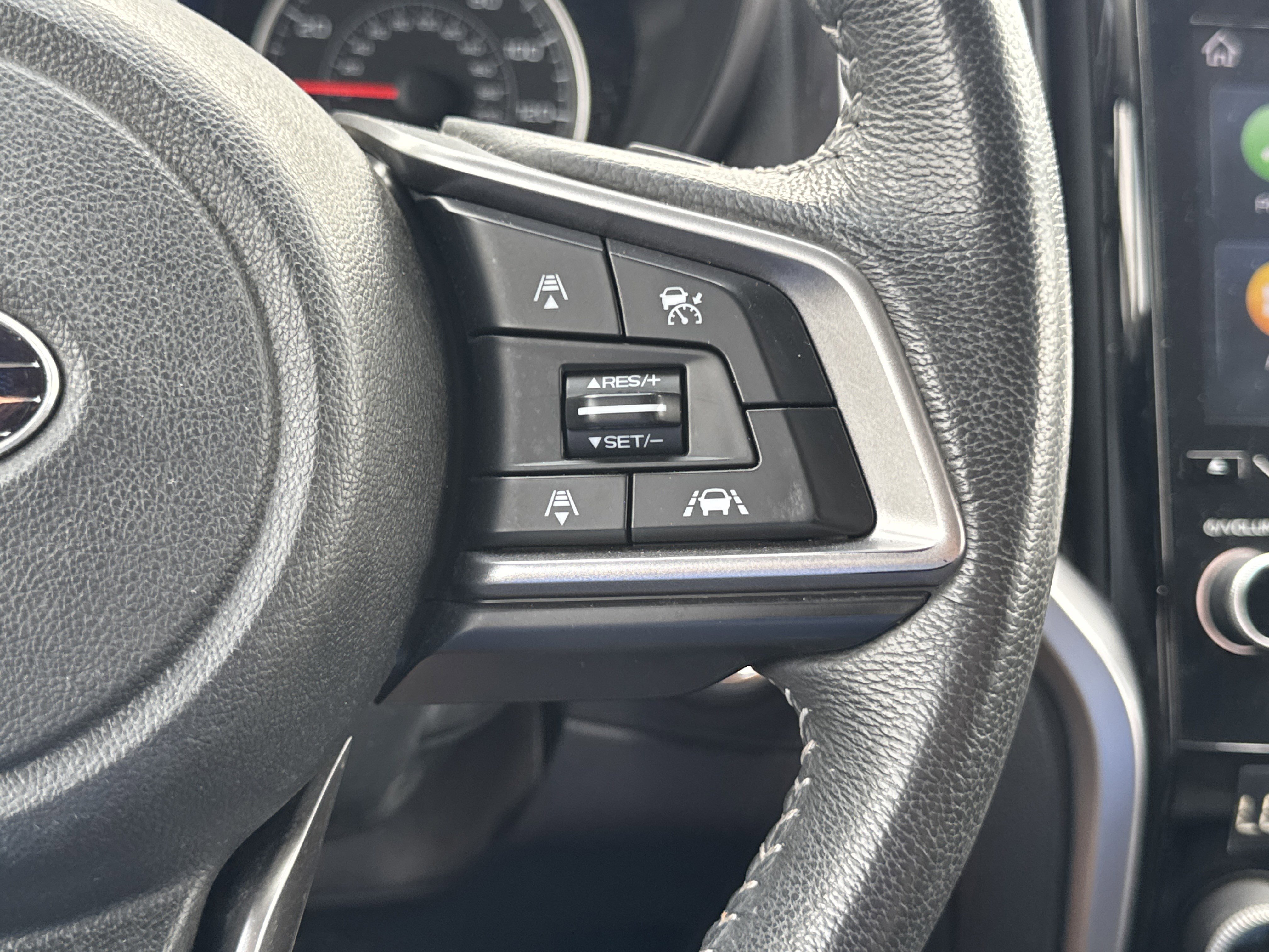 Used 2020 Subaru Ascent Premium w/ Convenience Package image 15