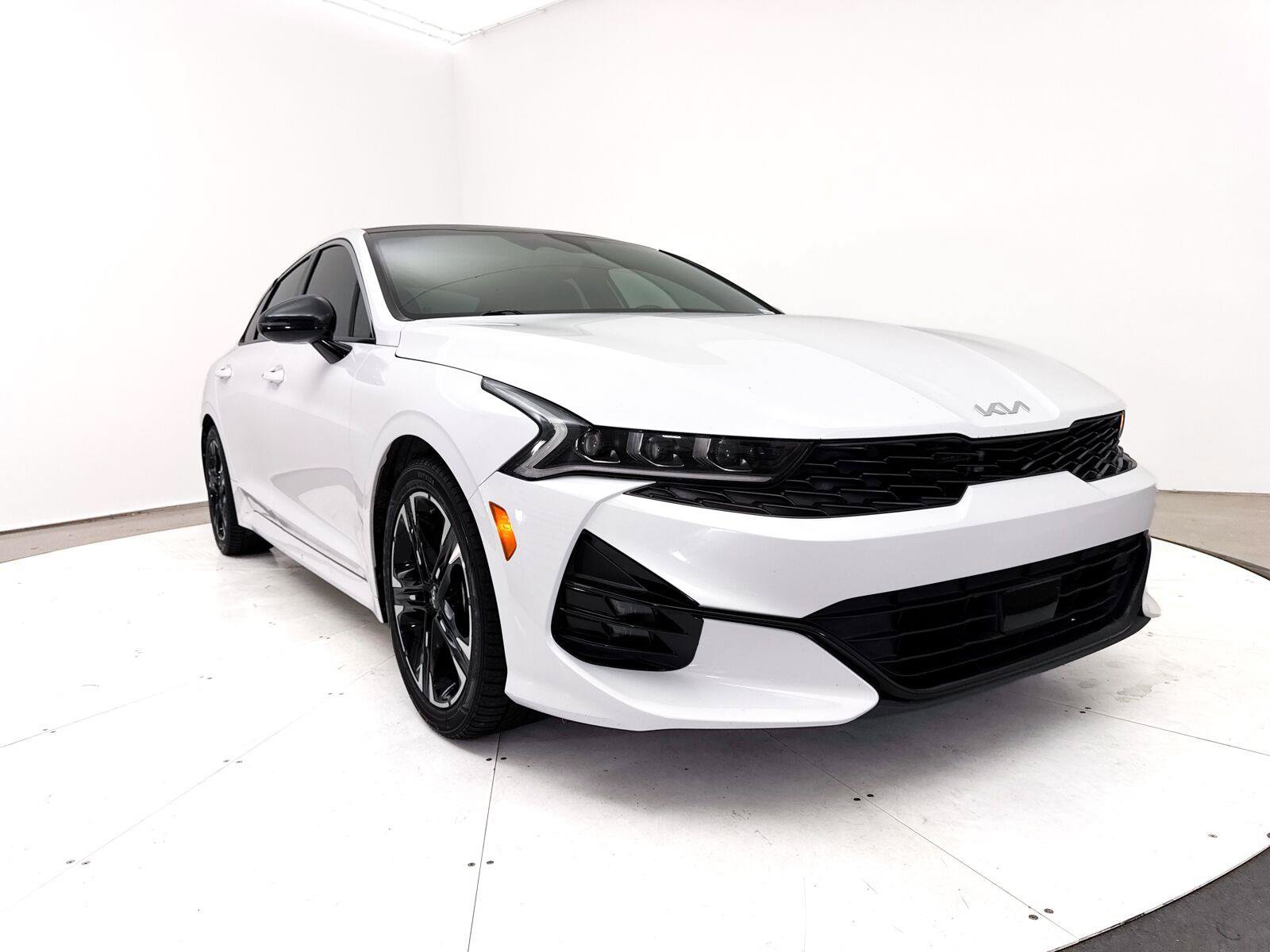 Used 2023 Kia K5 GT-Line AWD/4WD image 11