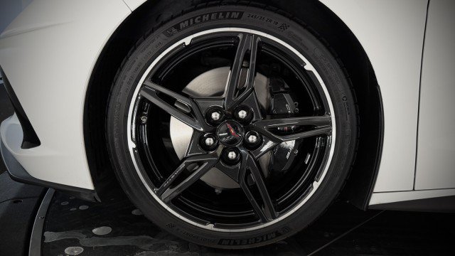 Used 2024 Chevrolet Corvette Stingray Premium Cpe w/ Z51 Performance Package RWD image 30