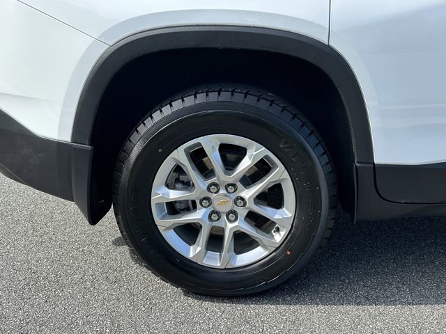Used 2023 Chevrolet Traverse LS FWD image 18