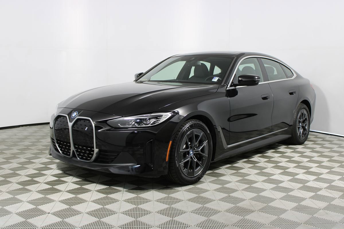 Used 2023 BMW i4 eDrive35 w/ Premium Package RWD image 3