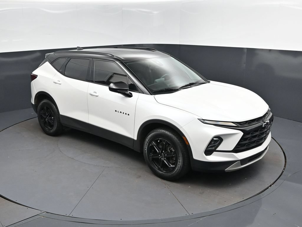 Used 2023 Chevrolet Blazer LT w/ Midnight/Sport Edition FWD image 36