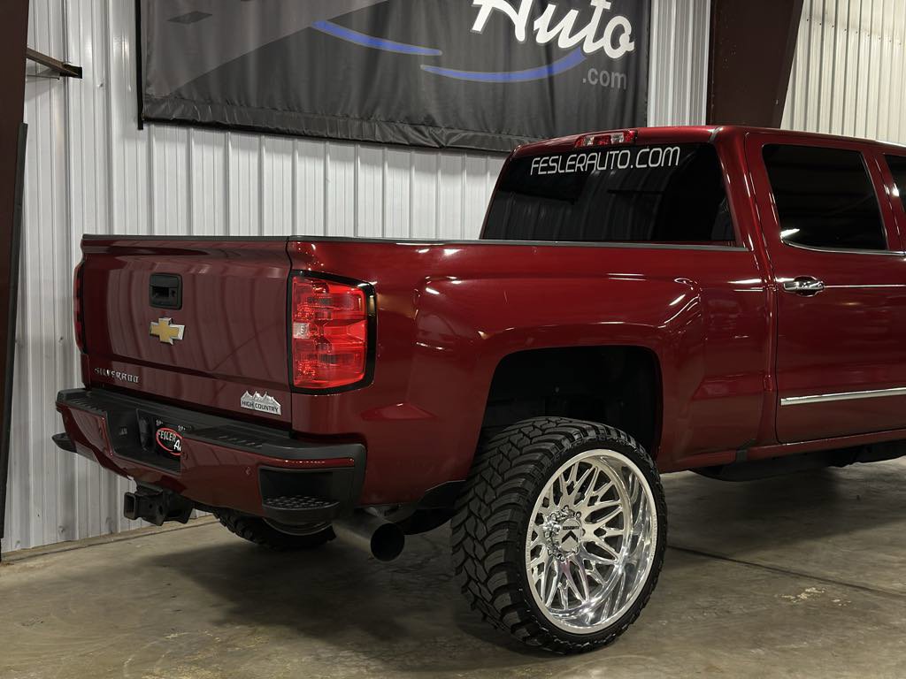 Used 2018 Chevrolet Silverado 2500 High Country w/ Duramax Plus Package image 30