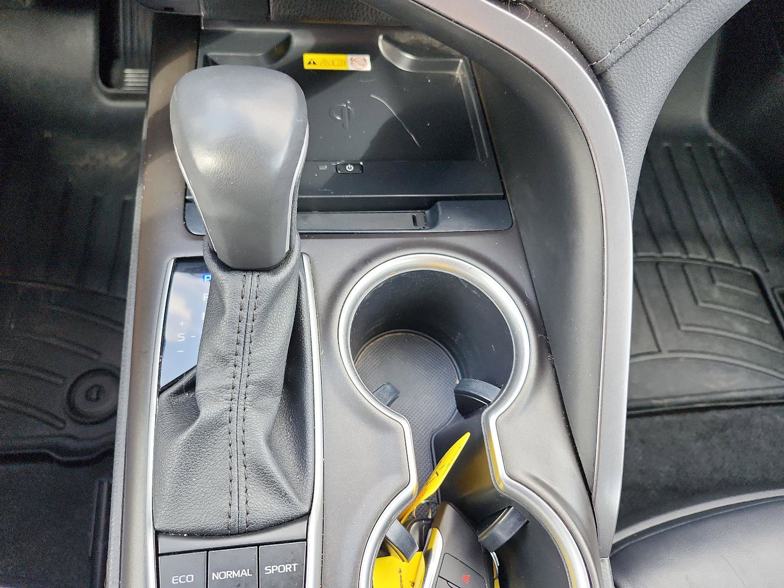 Used 2023 Toyota Camry XLE w/ Navigation Package image 18