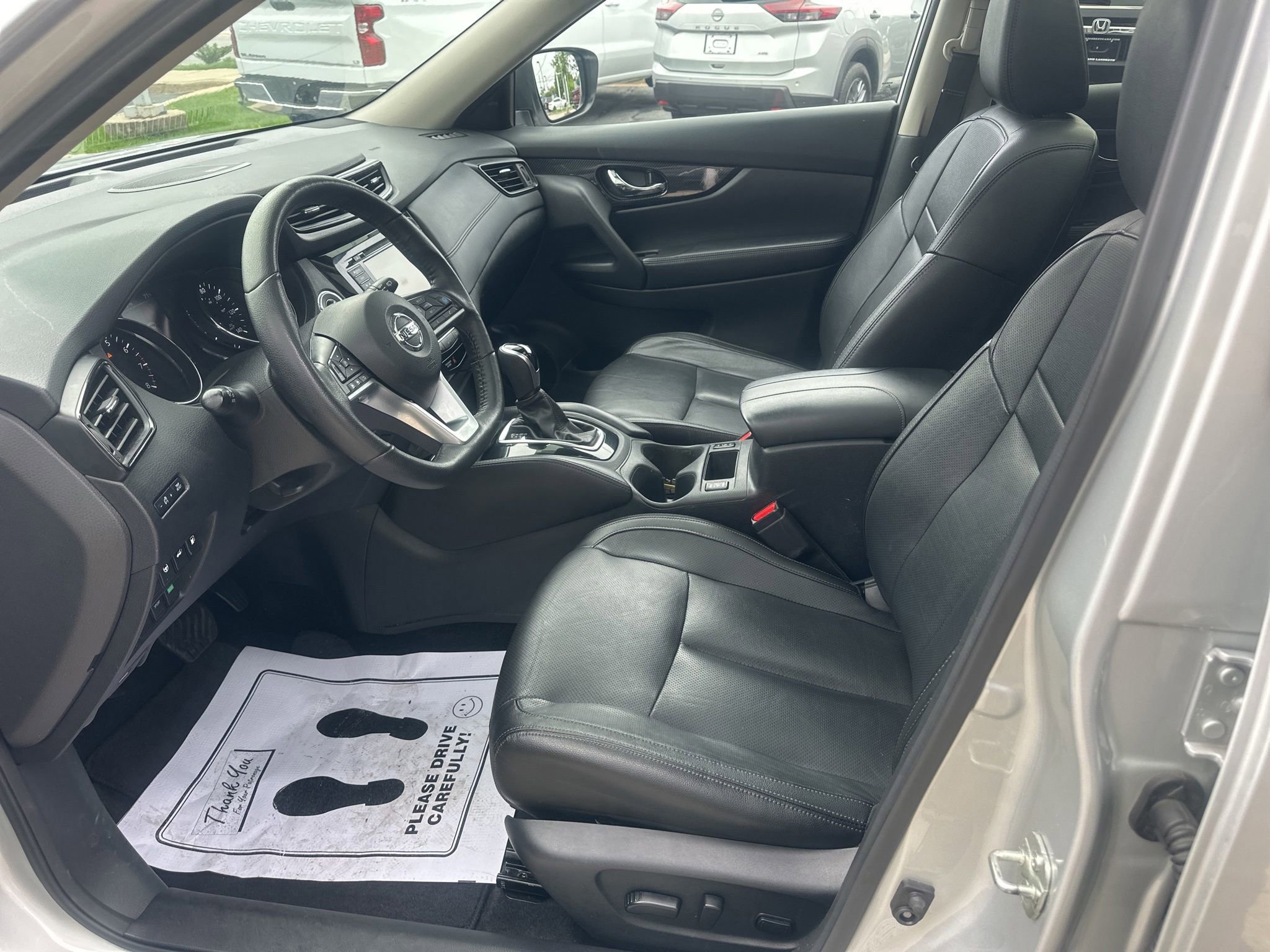 Used 2019 Nissan Rogue SL w/ Premium Package FWD image 18