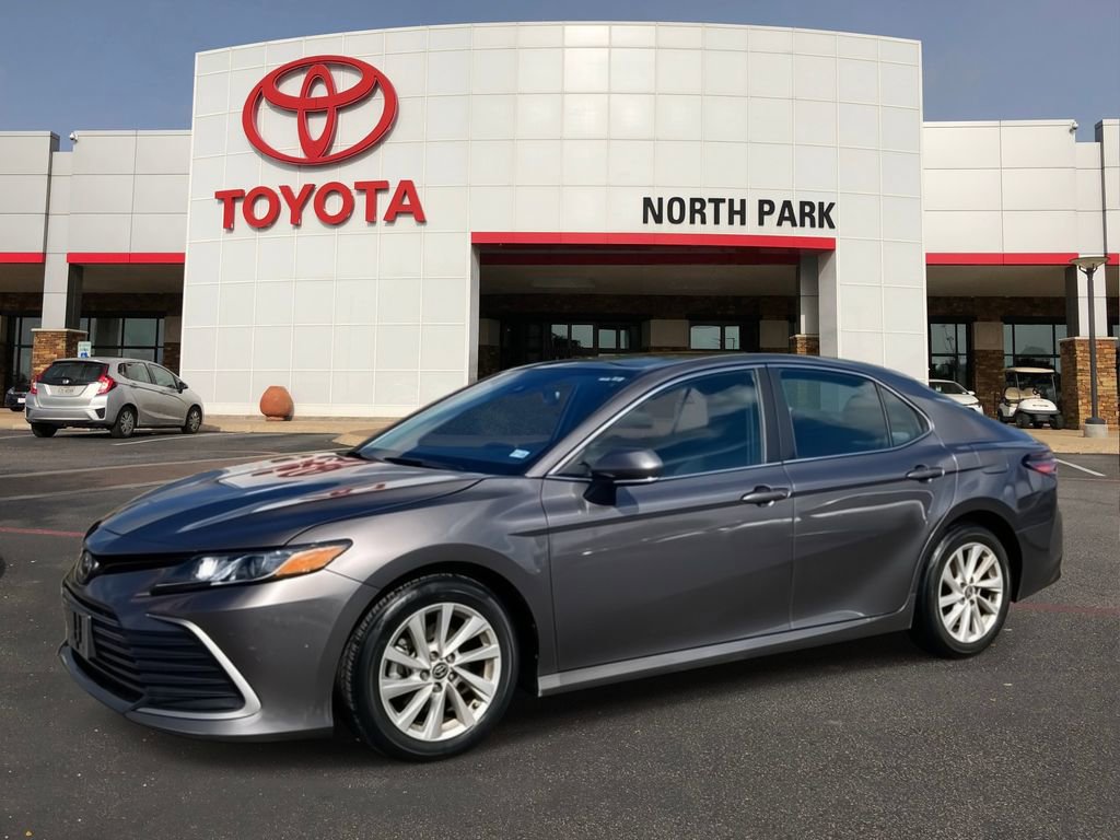 Used 2023 Toyota Camry LE w/ Convenience Package image 1