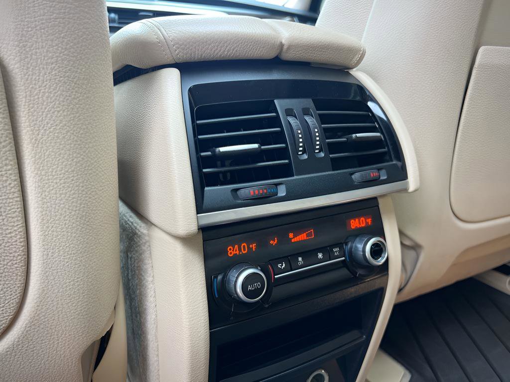 Used 2015 BMW X5 xDrive35d image 21