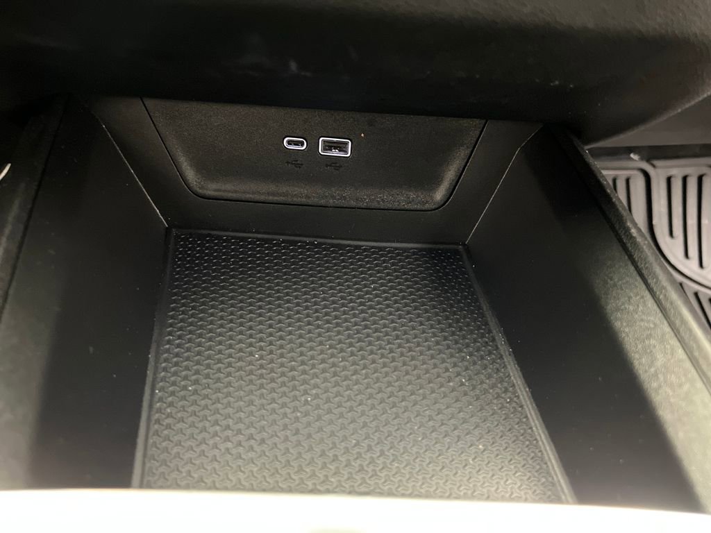 Used 2025 Chevrolet Equinox LT image 46