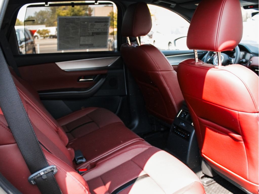 New 2026 MAZDA CX-70 3.3 Turbo S w/ Premium Package AWD/4WD image 32