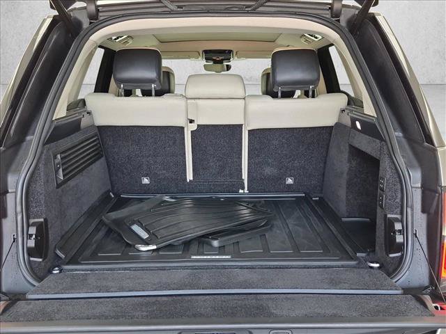 Used 2018 Land Rover Range Rover HSE AWD/4WD image 6