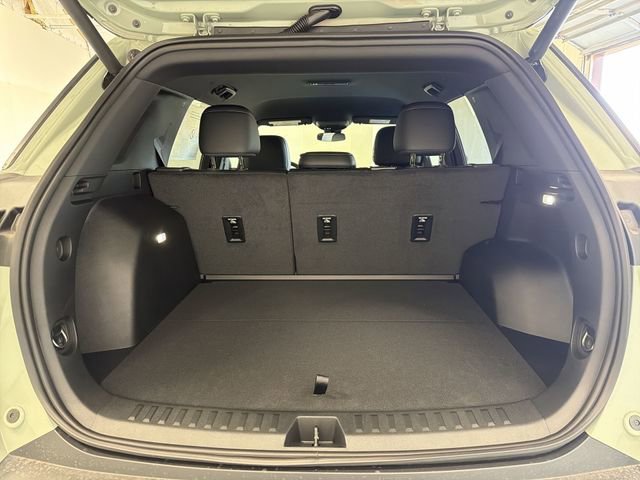 New 2026 Chevrolet Equinox LT w/ Convenience Package II image 17