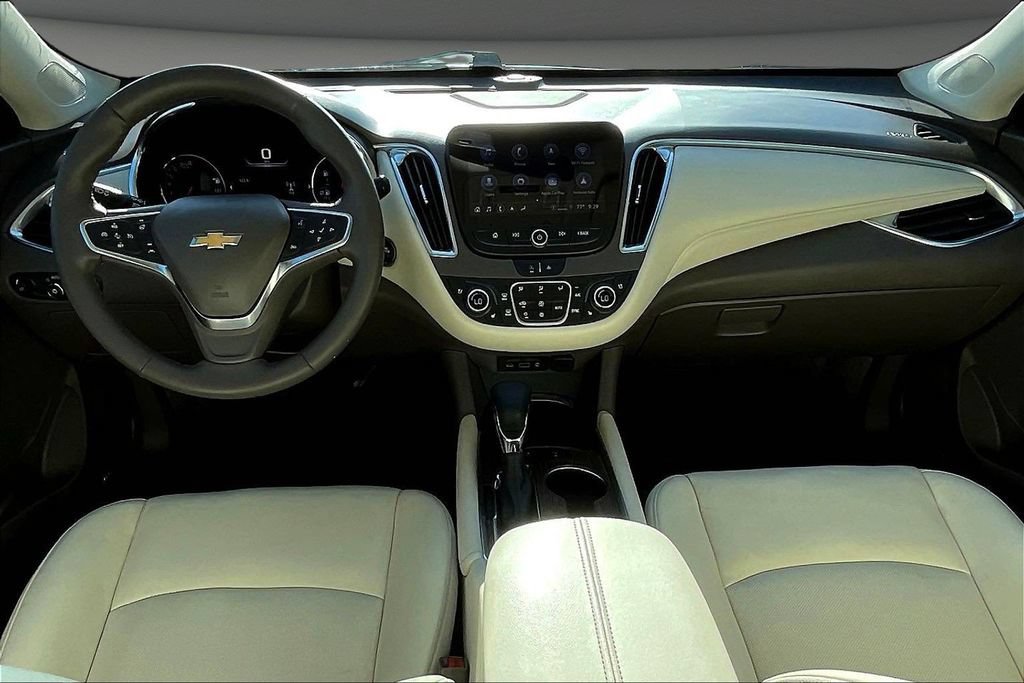 Used 2024 Chevrolet Malibu LT FWD image 10