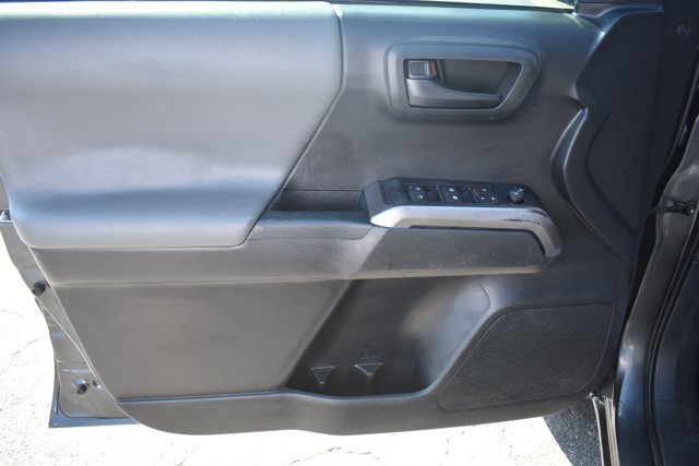 Used 2023 Toyota Tacoma SR5 RWD image 12