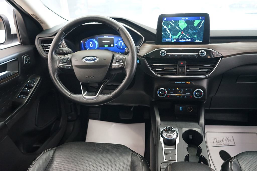 Used 2020 Ford Escape Titanium image 11