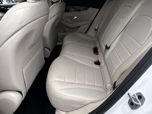 Used 2022 Mercedes-Benz GLC 300 image 16