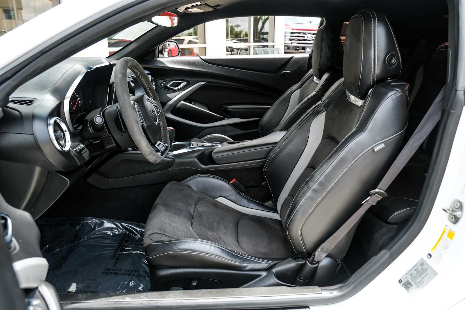 Used 2021 Chevrolet Camaro SS RWD image 4