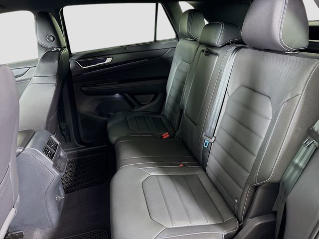 New 2026 Volkswagen Atlas Cross Sport SEL R-Line image 25