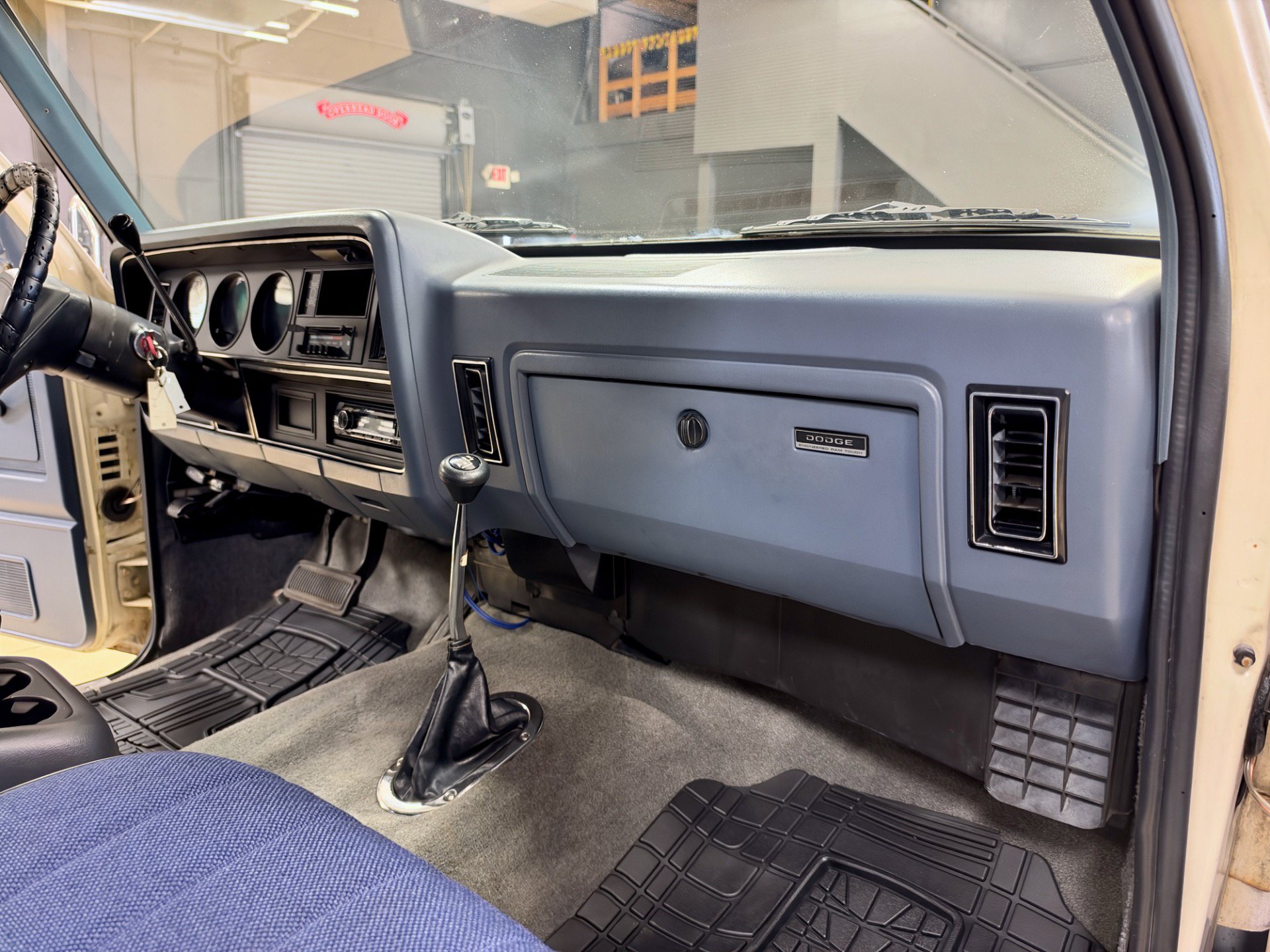 Used 1987 Dodge Ramcharger 4WD image 34
