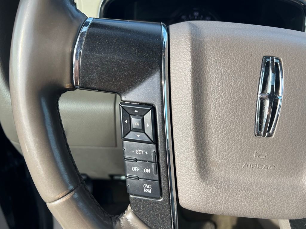 Used 2015 Lincoln Navigator 4WD image 44