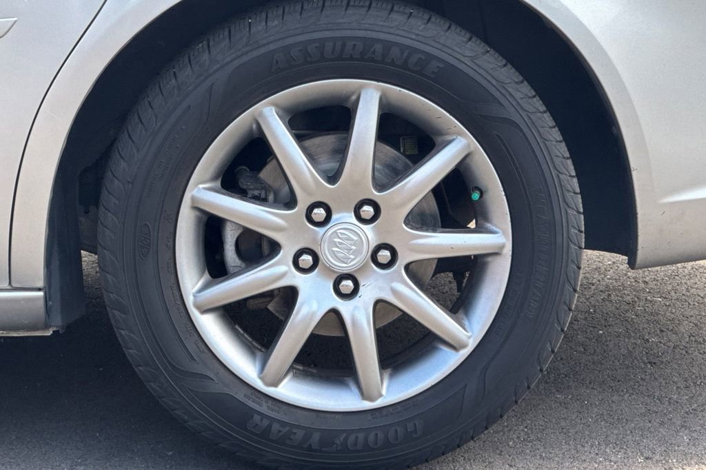 Used 2007 Buick Lucerne CXL w/ Luxury Package FWD image 22
