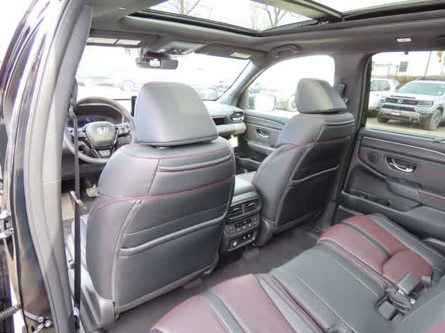 New 2026 Honda Pilot Black Edition image 17