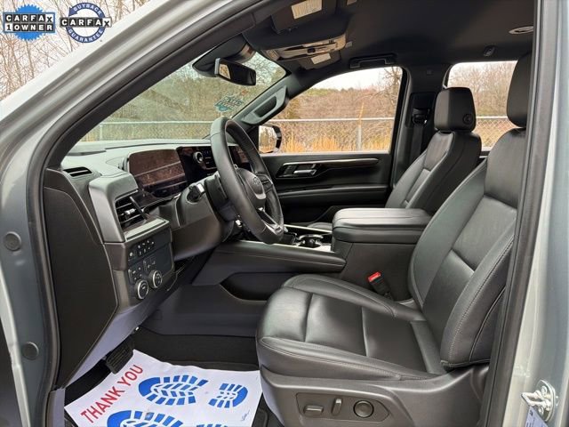 Used 2025 Chevrolet Suburban Z71 image 24